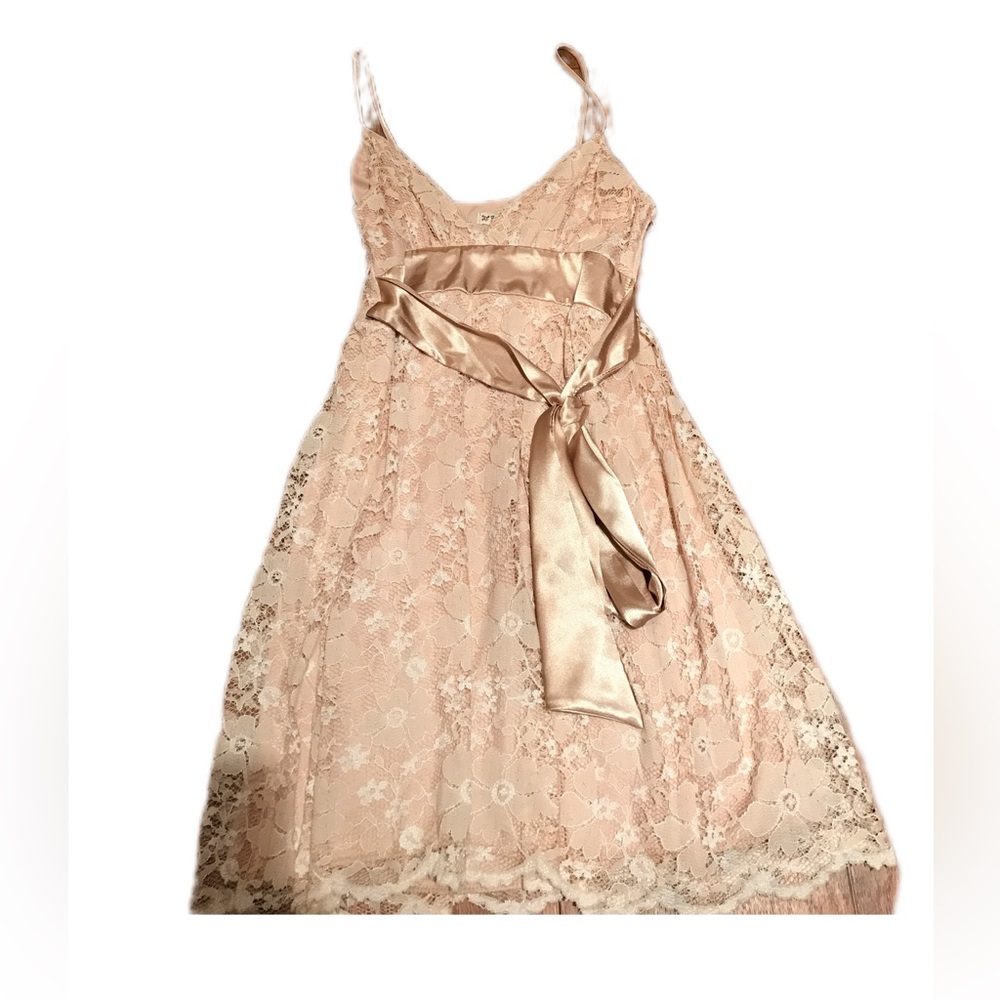 NWT Forever 21 lace lined scalloped mini dress s